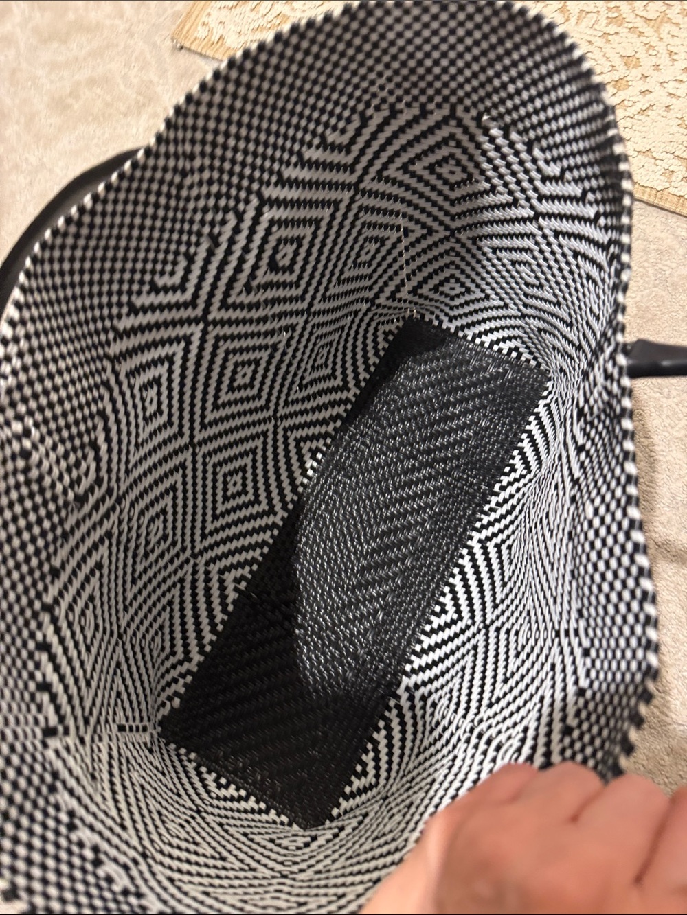 Black & White Geometric Tote Bag - Stylish Women's Carryall - Picture 3 of 5